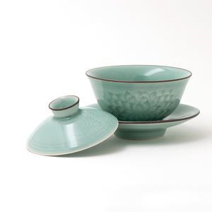 Longquan Celadon Porcelain Gaiwan in Smoky Blue With Water Lily Design Top Off